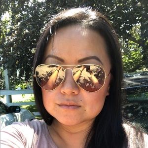 Meet your Posher, Sunny